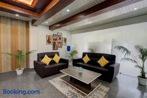 The Empire Studioz Golf Course Road - Image 3