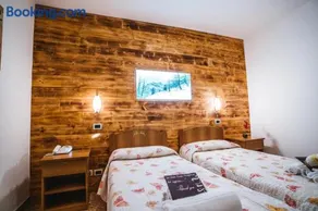Wellness Hotel Ristorante Baita Cerato - Image 1