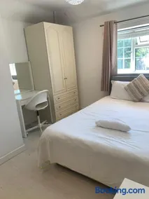 Sanderson Hall En-suite Rooms - Image 5