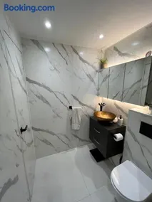 Lovely double bedroom in Rotherhithe - Image 5