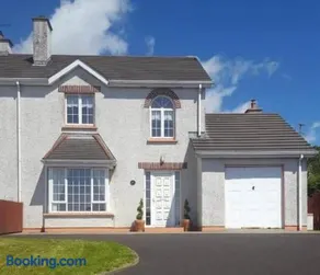 Superior 4 bedroom House Moville - Image 1