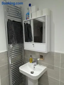 Double Room Roslin Near Edinurgh City - Image 3