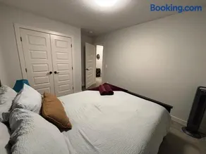 Luxury 3bedroom House with Kingsize Master bedroom - Image 3