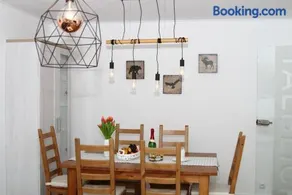 Appartement avec internet haut débit, terrasse et barbecue | Vue jardin - Image 2