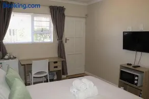Tygerviews on Uys - Image 3