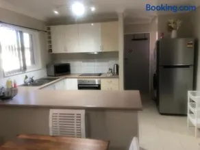 Branxton Baybrook Apartment - Image 3