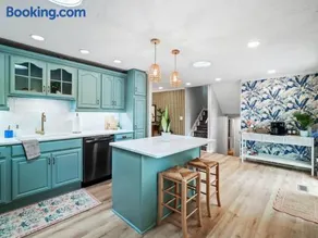 Pool - Hot Tub - Game Room - Remodeled - Sleeps 10 - Image 2