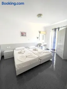 Atrium Apartment #1 - Image 1