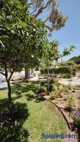 Sun Garden House Athens - Image 2