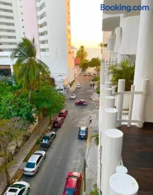 SKY INN Hostal y suites Acapulco condominio mediterrane - Image 5