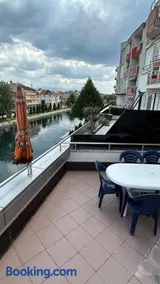 Riverside Apartment - Image 3