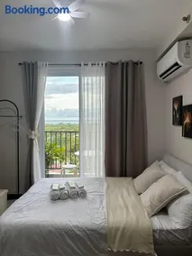 Cozy Studio with Pool & Balcony, Near Airport and Beaches Lapu-lapu City - Image 5