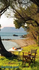 A Luxury Seafront Villa with amazing ambience and view - Image 4
