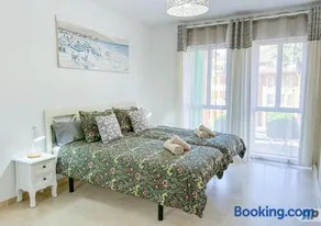 Apartamento en Sotogrande Marina con gran terraza - Image 3