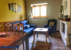 Ekhiola - Image 1