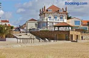 Hôtel de charme & SPA Villa Cosare sur la promenade bord de plage 20m de la mer - Image 2