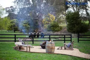 Valley Park High Country Retreat - Farm Stay Feel, Tiny Home Vibes - Image 1