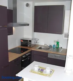 Serviced Apartment with Sunny Balcony - Image 2