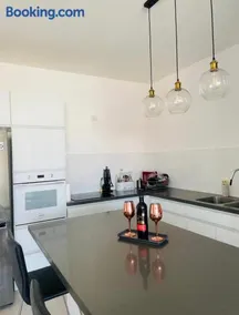 SABLETT Hadera - Room With private shower and WC in Elie Home - Image 4