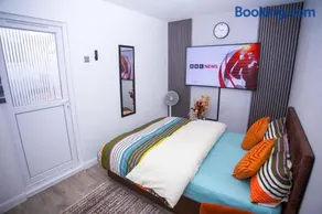 Modern Serenity 1 Bedroom Stay - Image 3
