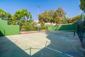 Cubo's El Refugio de Elviria House - Image 4
