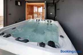 Villa Krasica - Private Tennis Court, Sauna & Jacuzzi - Image 4