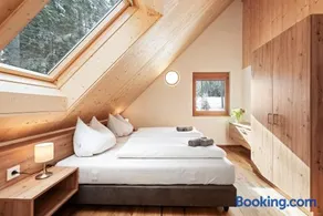 Chalet Modriach - Private Sauna & Whirlpool - Image 2