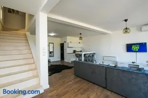 Central Apartments - Image 4