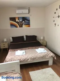 Sunny House - Image 2