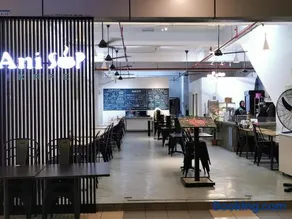 Vista Alam Studio Units - Pool, food court - Image 4