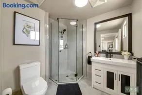 Modern Beach Apartment - Image 3