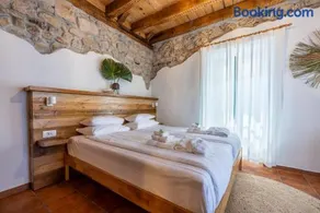 Villa Cocoon - Vacation Home with Heated Pool & Garden - Image 5