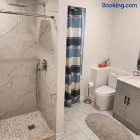 Sweet Home in Bloor Downtown-CENTRAL STAY - Image 2