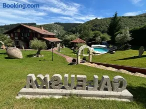 Vivienda turistica jardín con encanto y piscina - Image 4