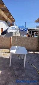 Casa reformada com Wi-Fi, garagem e lavanderia - Image 4