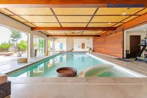 Private Oasis - Heated Indoor Pool - Sauna - Image 1