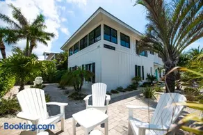 Bayside Cutie at Bayside Bungalow - Image 2