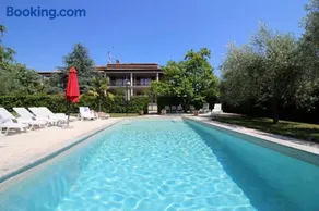 Apartment Lorena with pool - Image 1