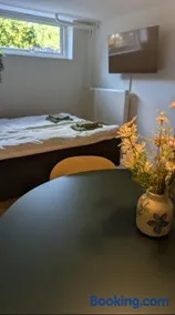 Stille og privat værelse med egen indgang og bad - Image 3