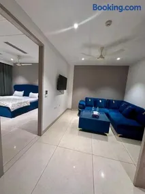 Luxe 2 BHK with Stunning Views - Image 2