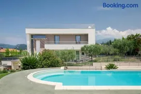 Villa Aurora-Holiday Home APT 2 - Image 1