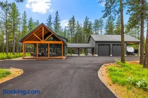 Crimson Cabin - Image 1
