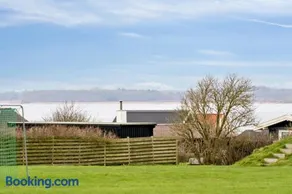 Cozy Summer House Close To The Beach - Image 2