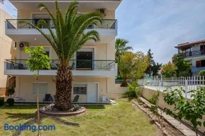 Aris Luxury Apartments - Image 4