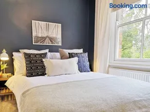 Bright, Charming & Peaceful Oxford Apartment - Image 2