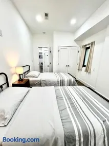 New 2BDR 2BATHS 1 Park Spot APT Super Close to NYC - Image 5