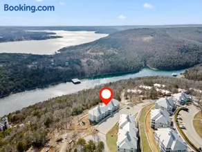 Expansive Condo w Table Rock Lake Access-Free Attraction Tickets-2 Kitchens - Image 2