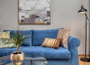 Luxury penthouse apartment near the city center - Image 5