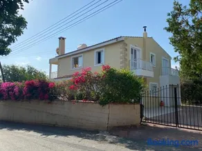 Paphos Apartment with Private Pool - Image 3
