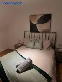 Chestnut Home - Image 1